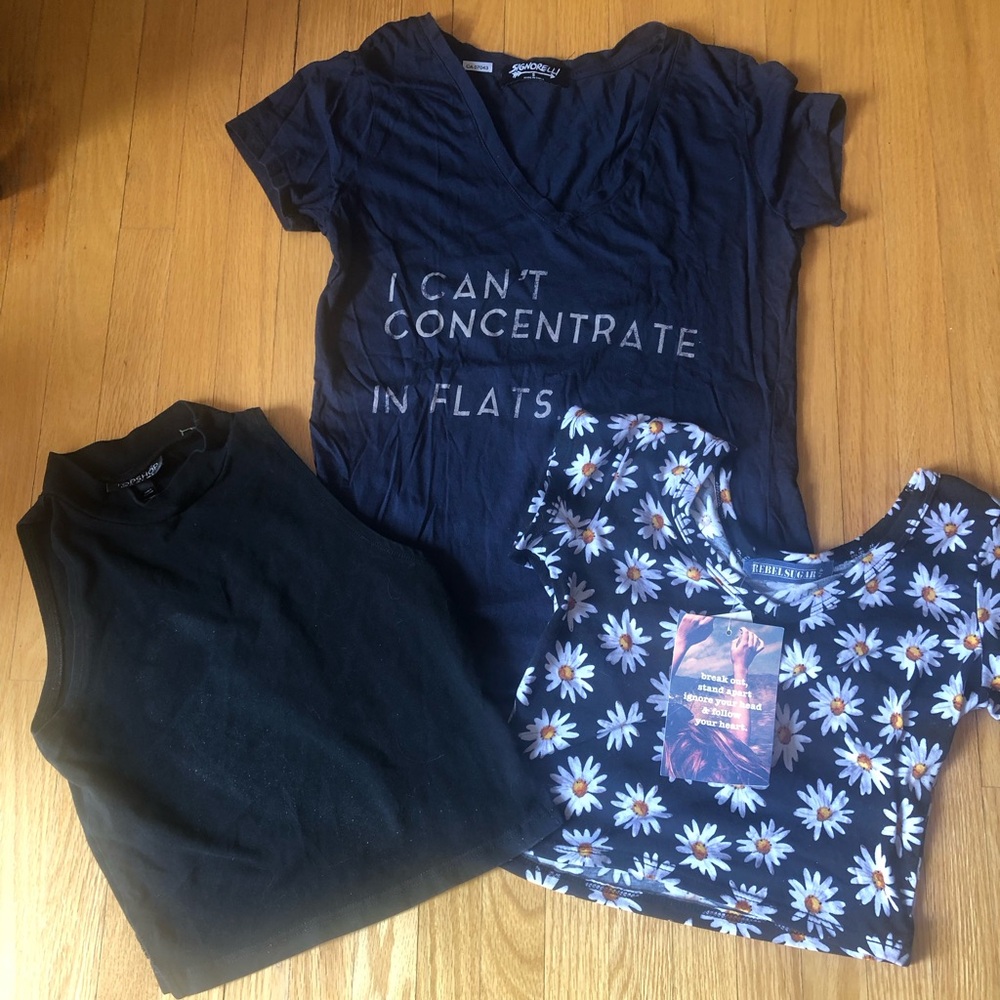 Trendy tops 2 cropped and 1 graphic